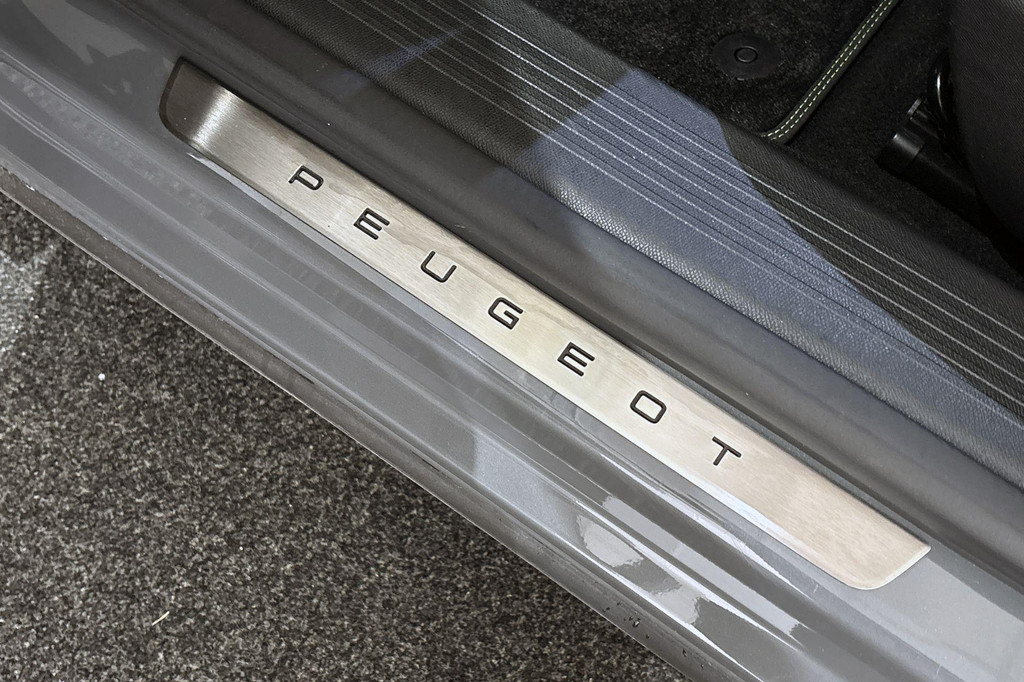 Peugeot 408 (JXF79G) met abonnement