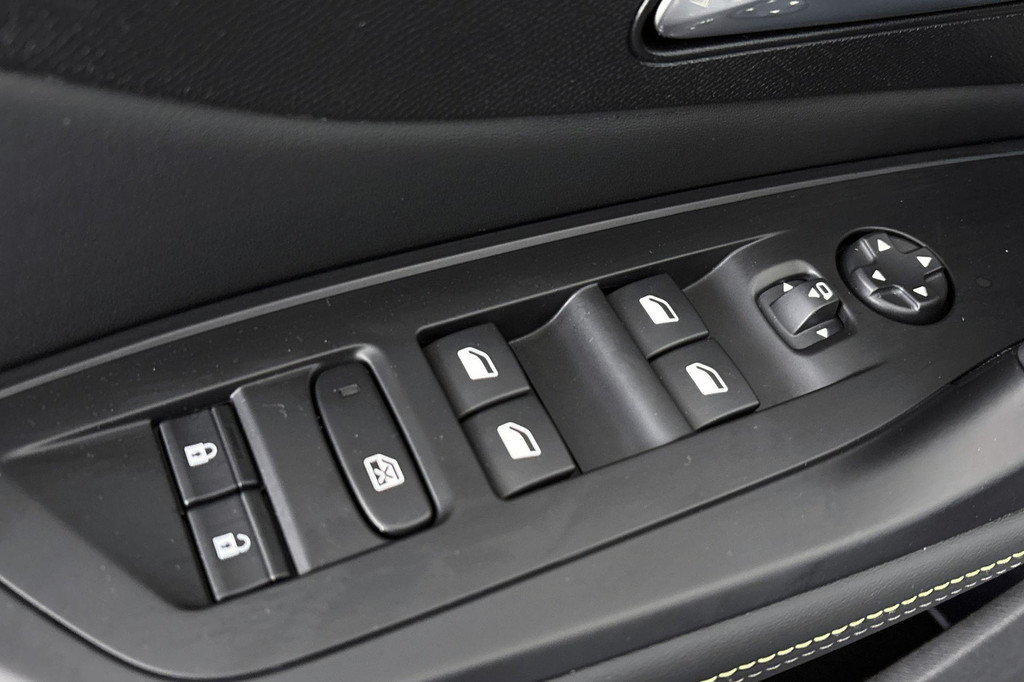 Peugeot 408 (JXF79G) met abonnement