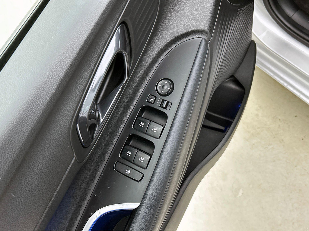 Hyundai i20 (JSJ88T) met abonnement