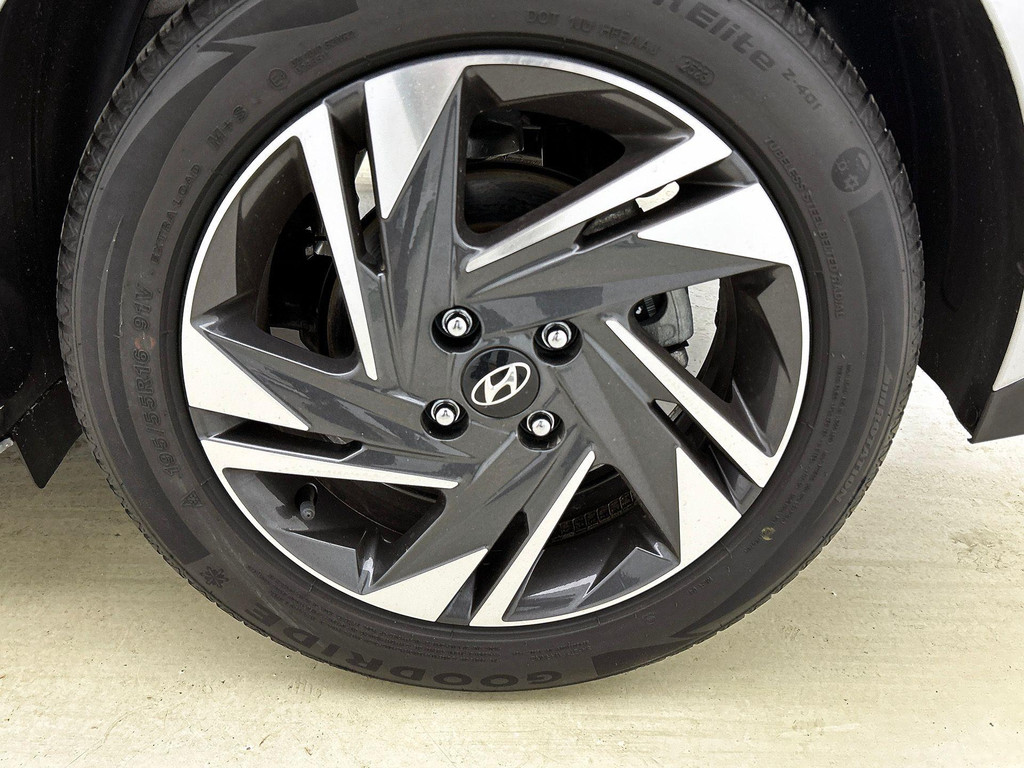 Hyundai i20 (JSJ88T) met abonnement