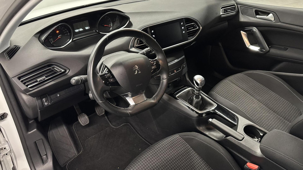 Peugeot 308 (G870HH) met abonnement