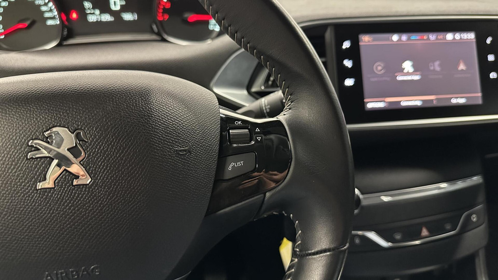 Peugeot 308 (G870HH) met abonnement