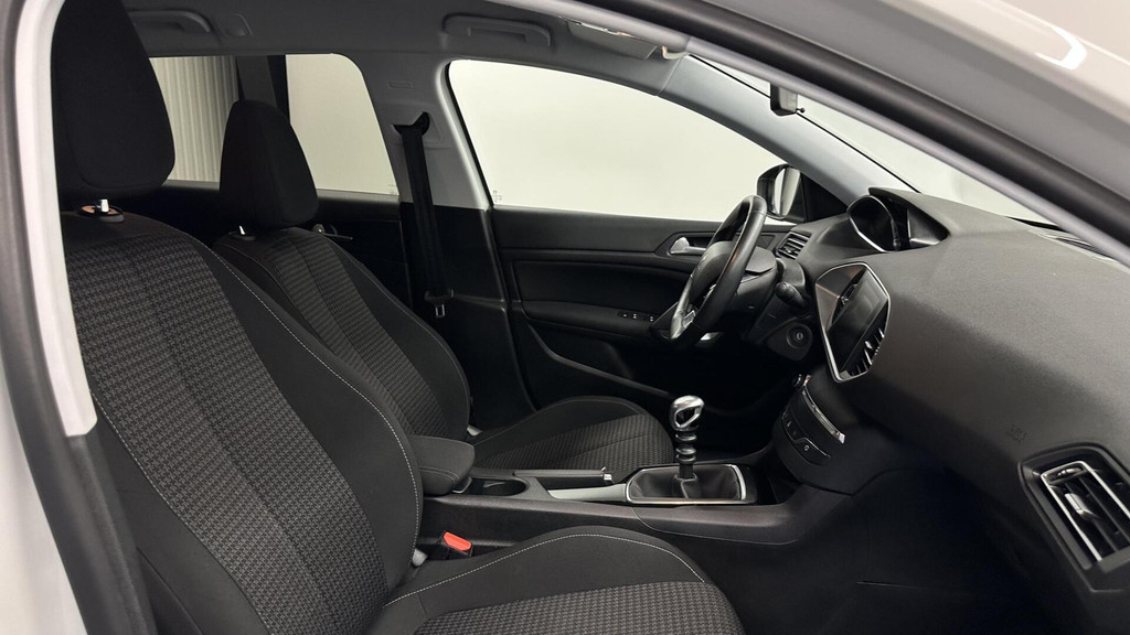 Peugeot 308 (G870HH) met abonnement