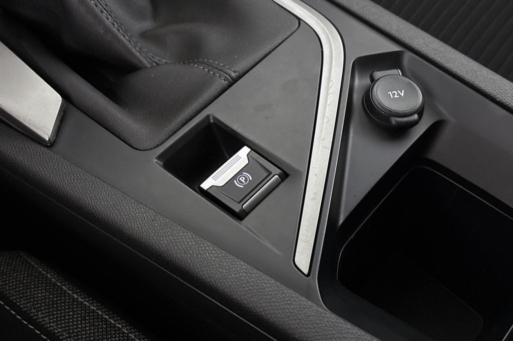 Peugeot 308 (GFR29D) met abonnement