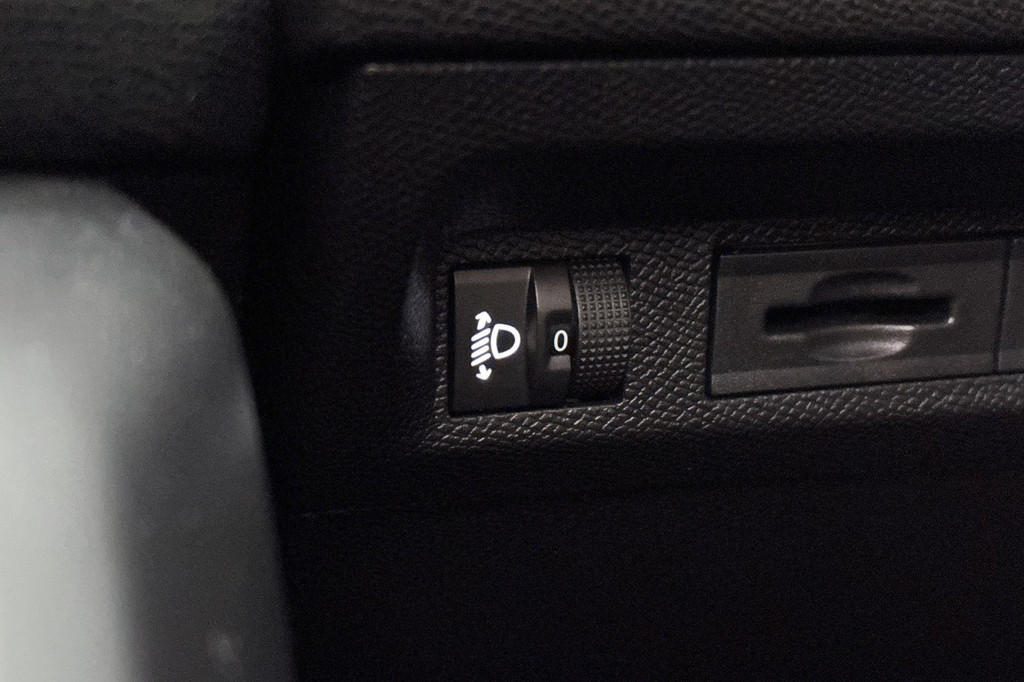 Peugeot 308 (GFR33D) met abonnement