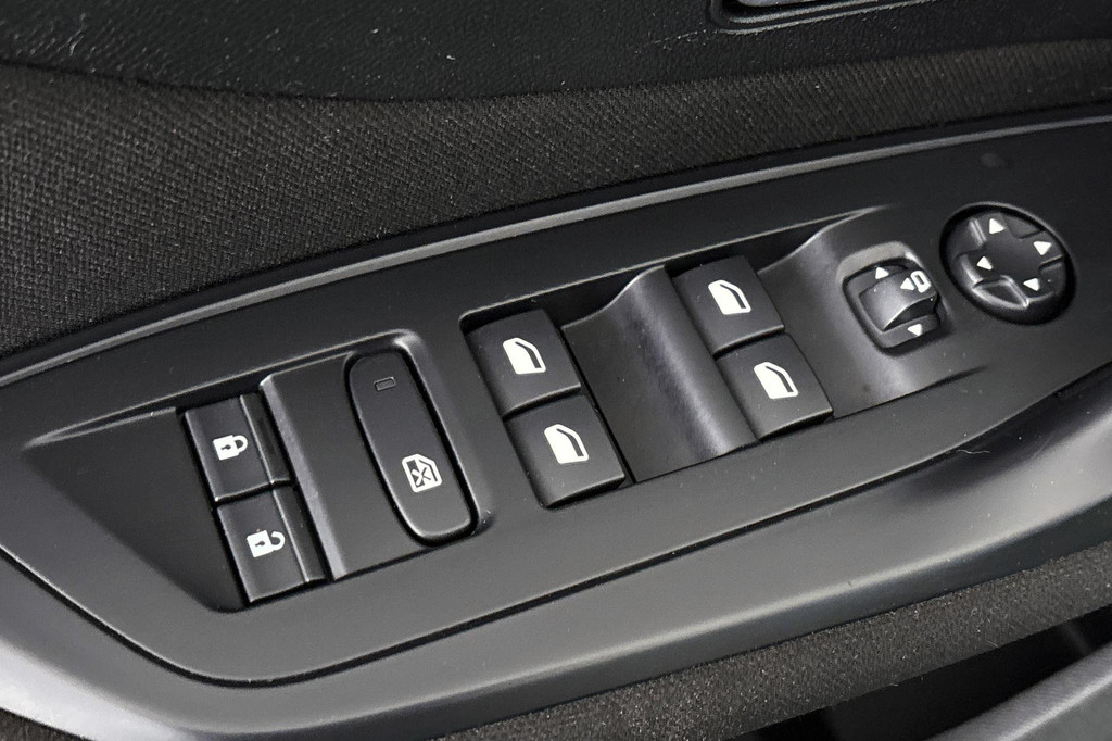 Peugeot 308 (GFR33D) met abonnement