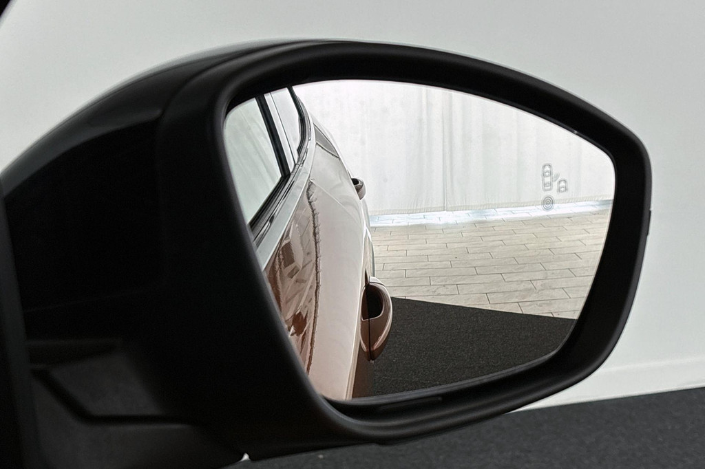Peugeot e-2008 (T394JR) met abonnement