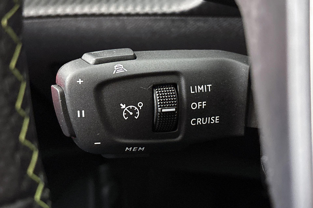 Peugeot e-2008 (T394JR) met abonnement