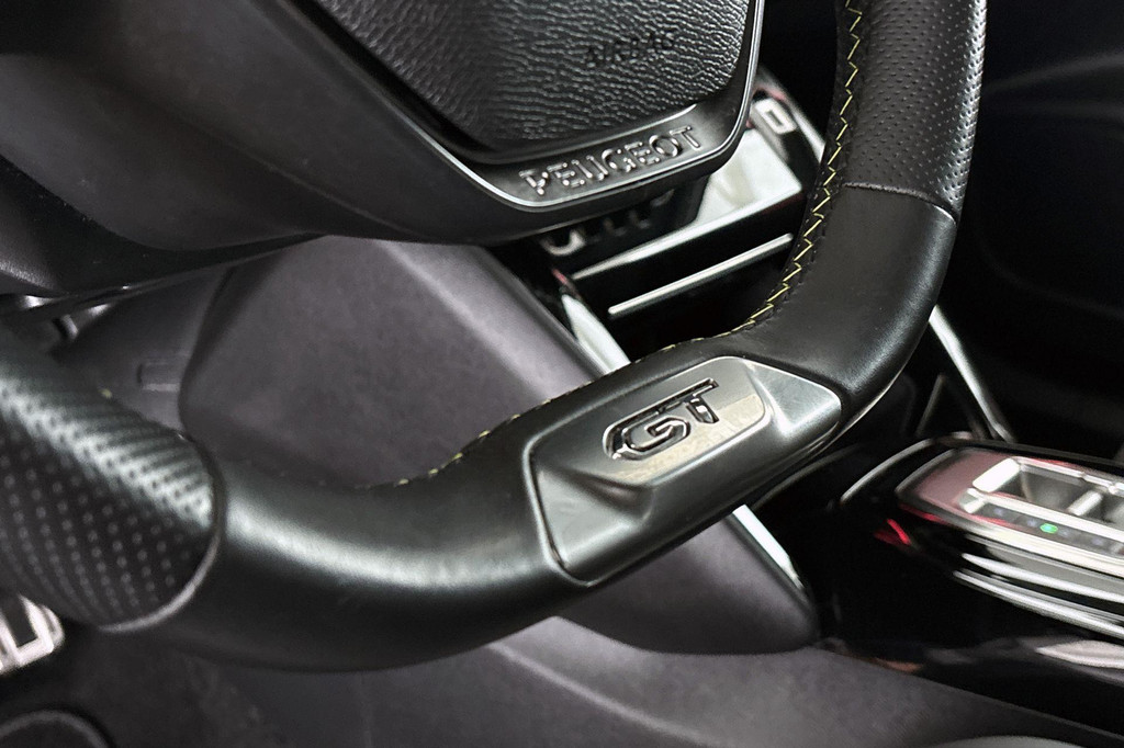 Peugeot e-2008 (T394JR) met abonnement