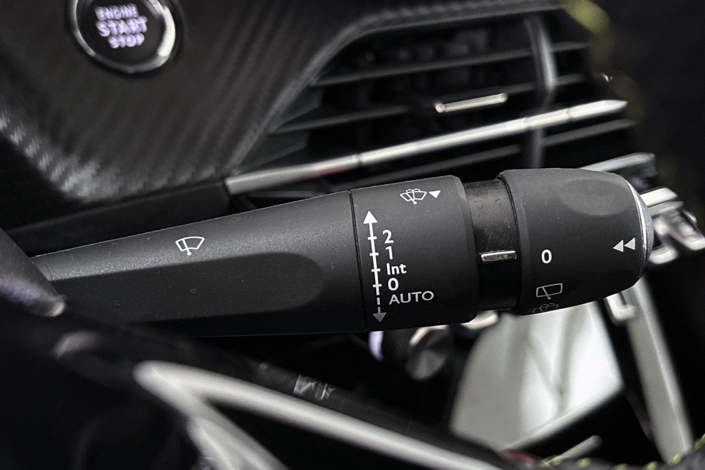 Peugeot e-2008 (T394JR) met abonnement