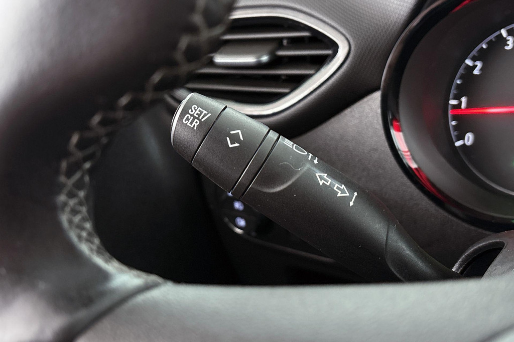 Opel Crossland X (K598KH) met abonnement