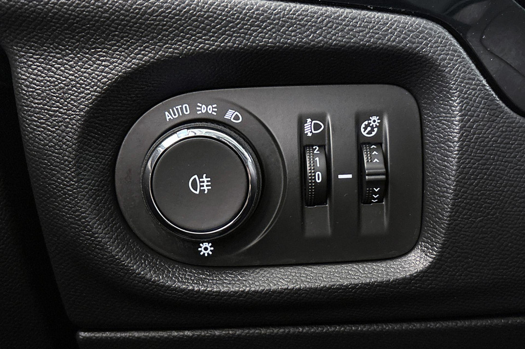 Opel Corsa (K342NV) met abonnement