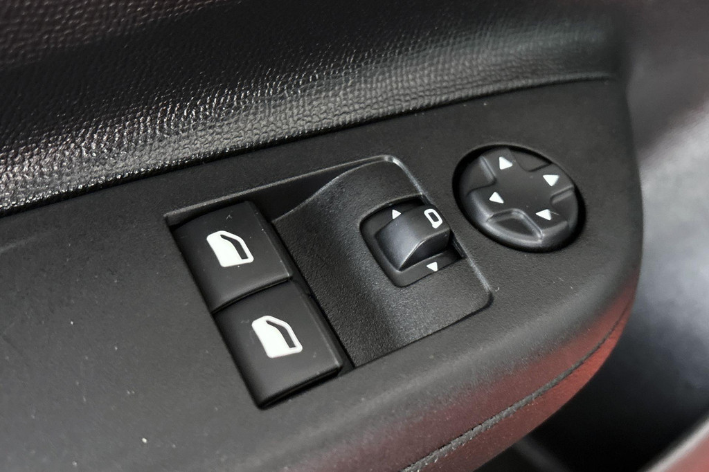 Opel Corsa (K342NV) met abonnement