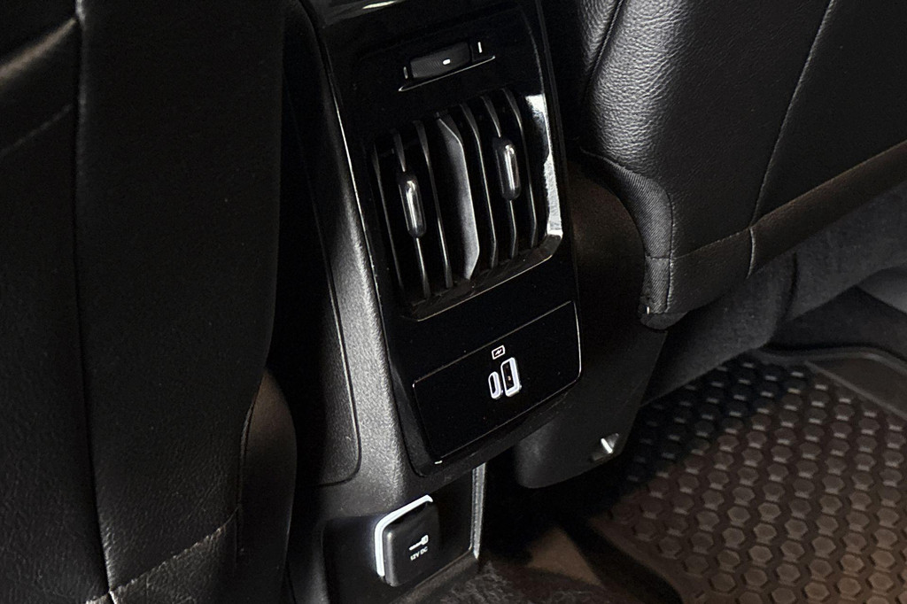 Jeep Compass (JVL24R) met abonnement