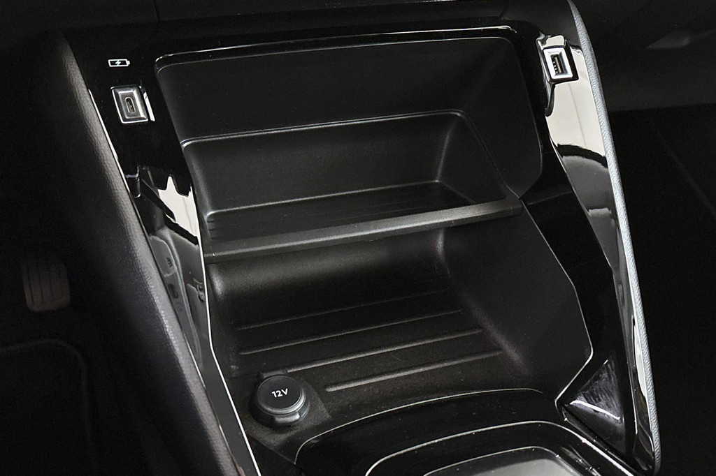 Peugeot e-208 (T493PB) met abonnement