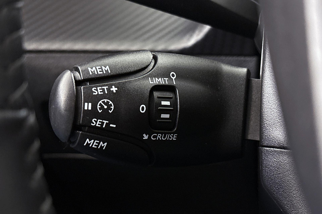 Peugeot 208 (T071HS) met abonnement