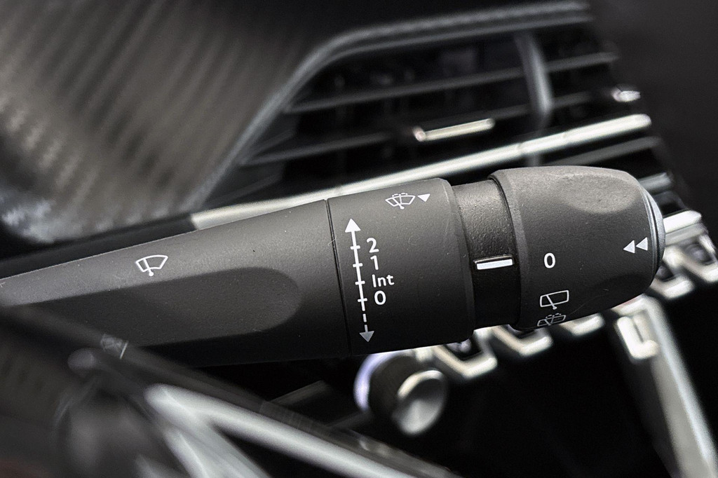 Peugeot 208 (T071HS) met abonnement