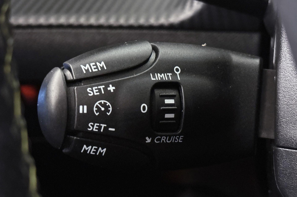 Peugeot 2008 (K865ZH) met abonnement