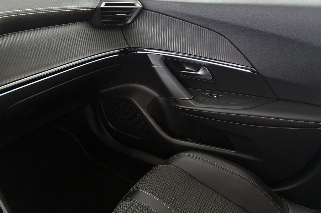 Peugeot 2008 (K865ZH) met abonnement