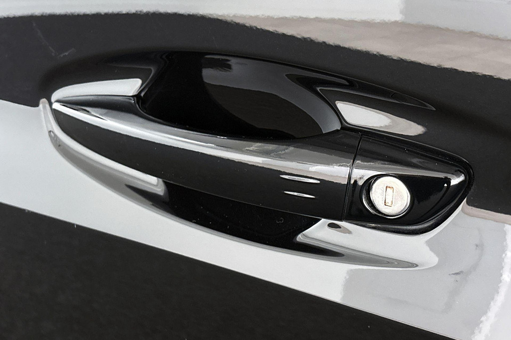 Peugeot e-208 (X040XT) met abonnement