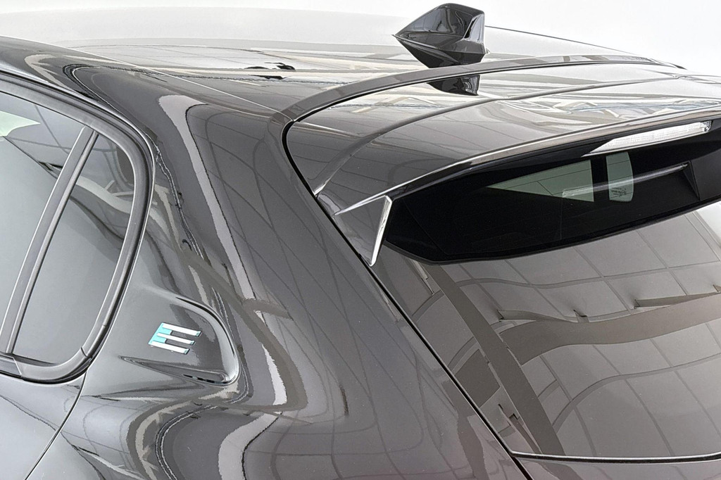 Peugeot e-208 (X040XT) met abonnement