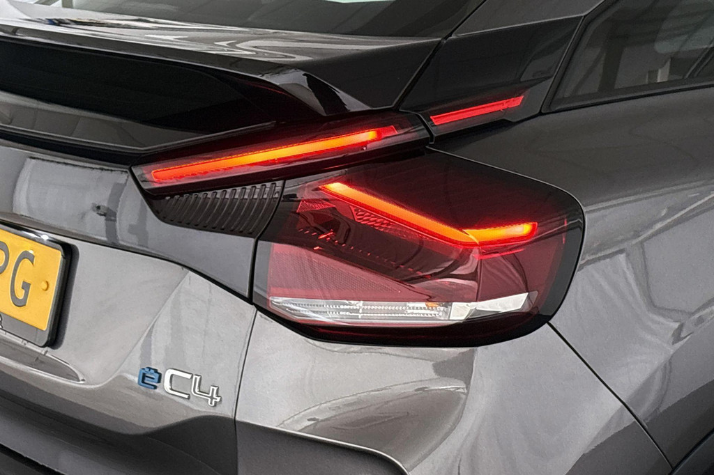 Citroën Ë-C4 (T151PG) met abonnement