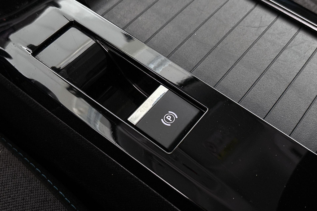 Citroën Ë-C4 (T151PG) met abonnement