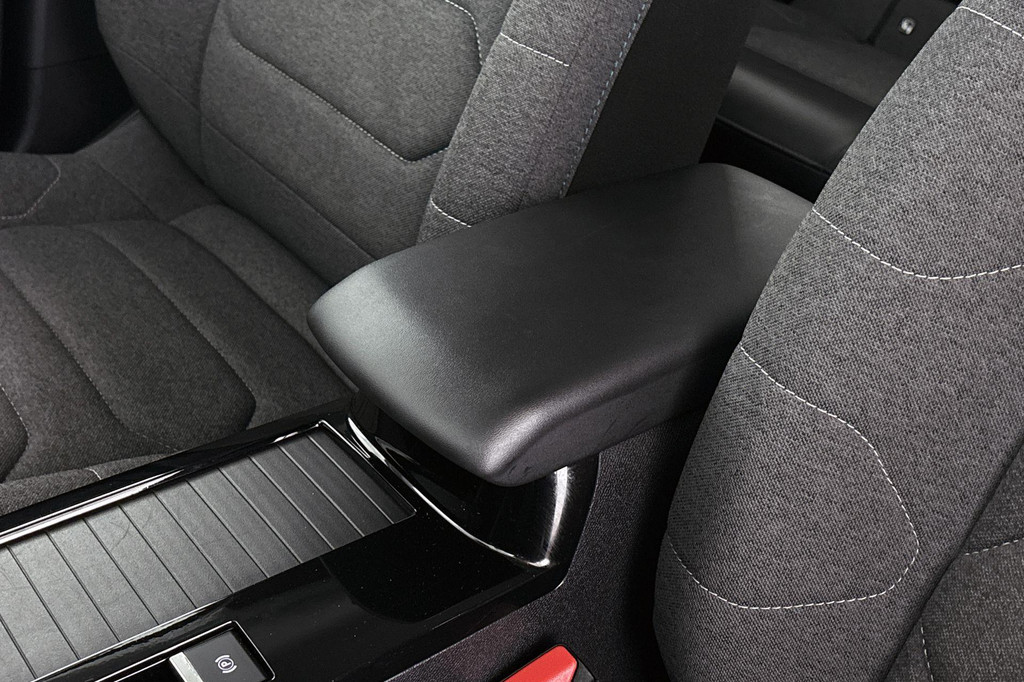 Citroën Ë-C4 (T151PG) met abonnement