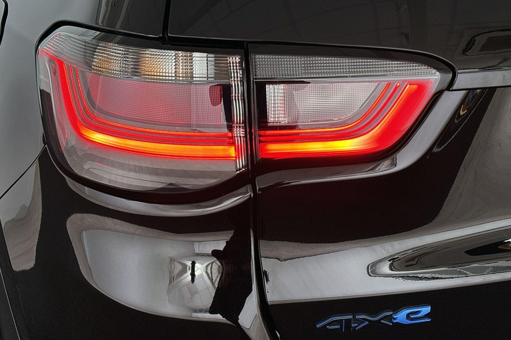 Jeep Compass (JTX47R) met abonnement