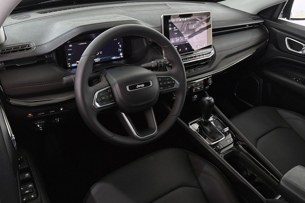 Jeep Compass (JTX47R) met abonnement