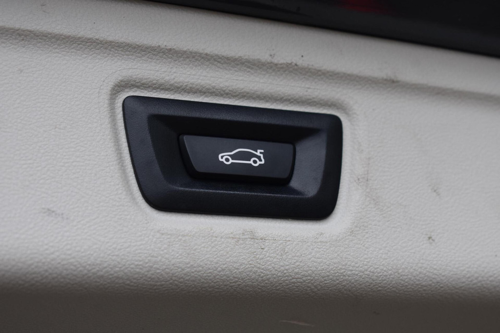 BMW 3 Serie touring (N616ZZ) met abonnement