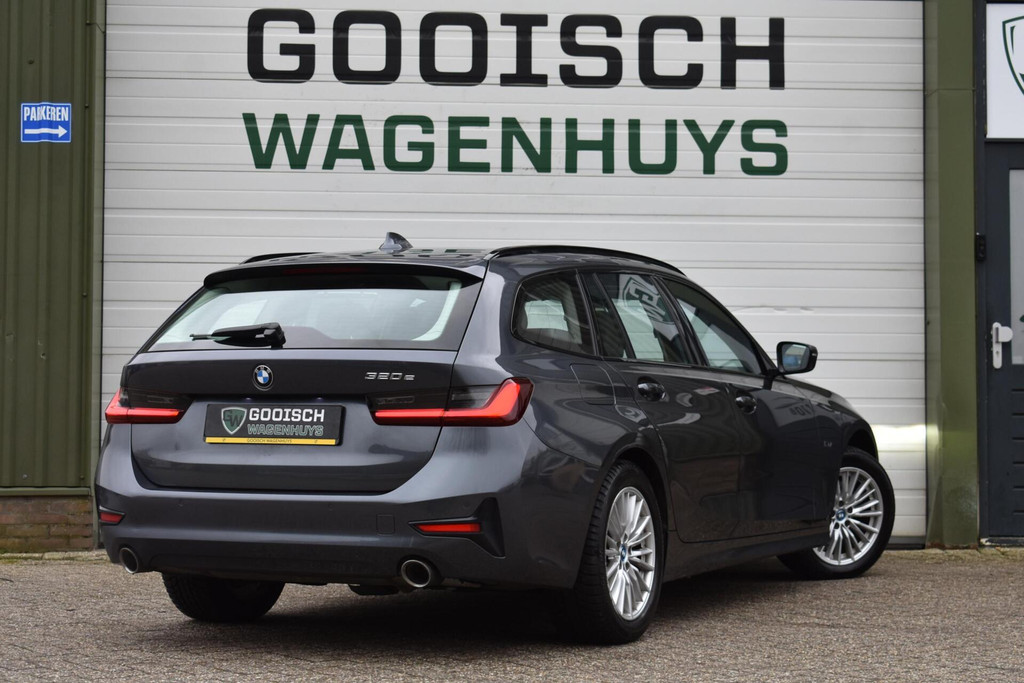BMW 3 Serie touring (N616ZZ) met abonnement