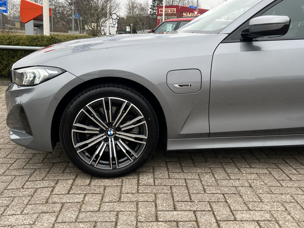 BMW 3 Serie (T823RV) met abonnement