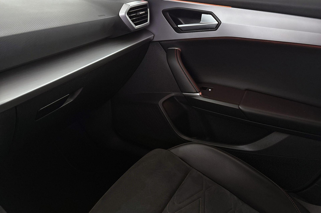 Seat Leon (JXZ31T) met abonnement