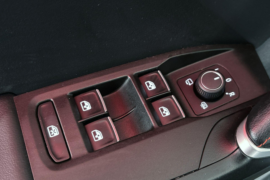 Seat Leon (JXZ31T) met abonnement