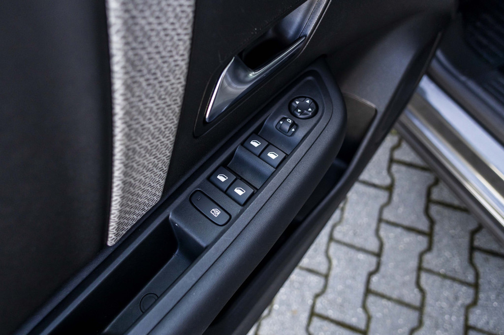 Citroën Ë-C4 (Z849RS) met abonnement