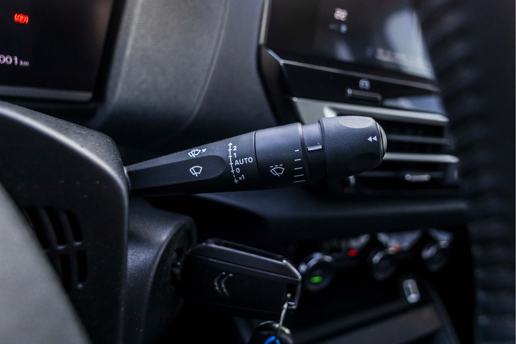 Citroën Ë-C4 (Z849RS) met abonnement