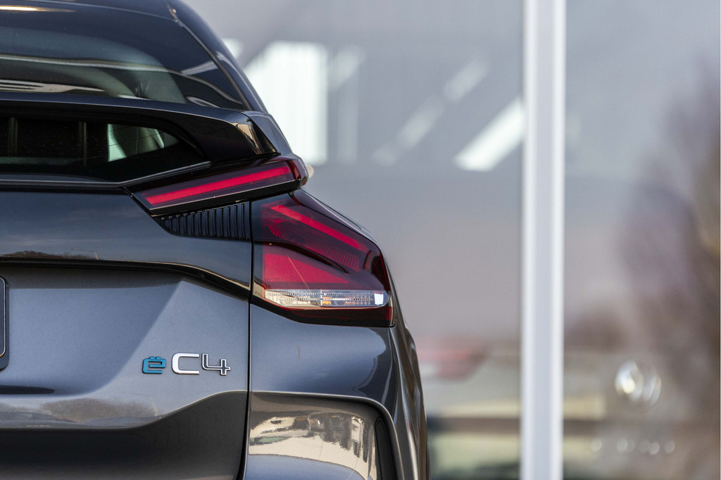 Citroën Ë-C4 (Z849RS) met abonnement
