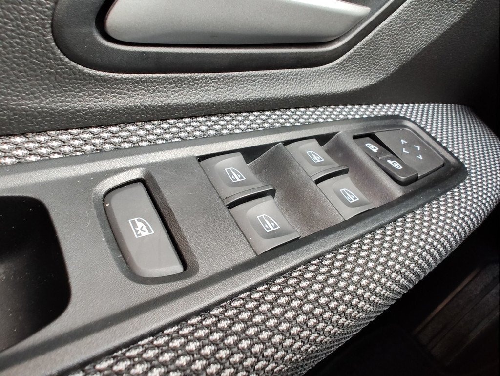 Dacia Sandero (JZD07H) met abonnement