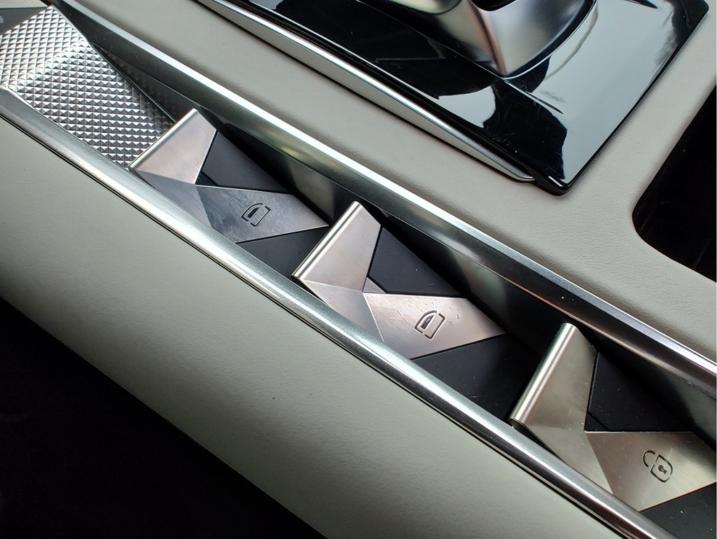 DS DS 7 (JZD16H) met abonnement