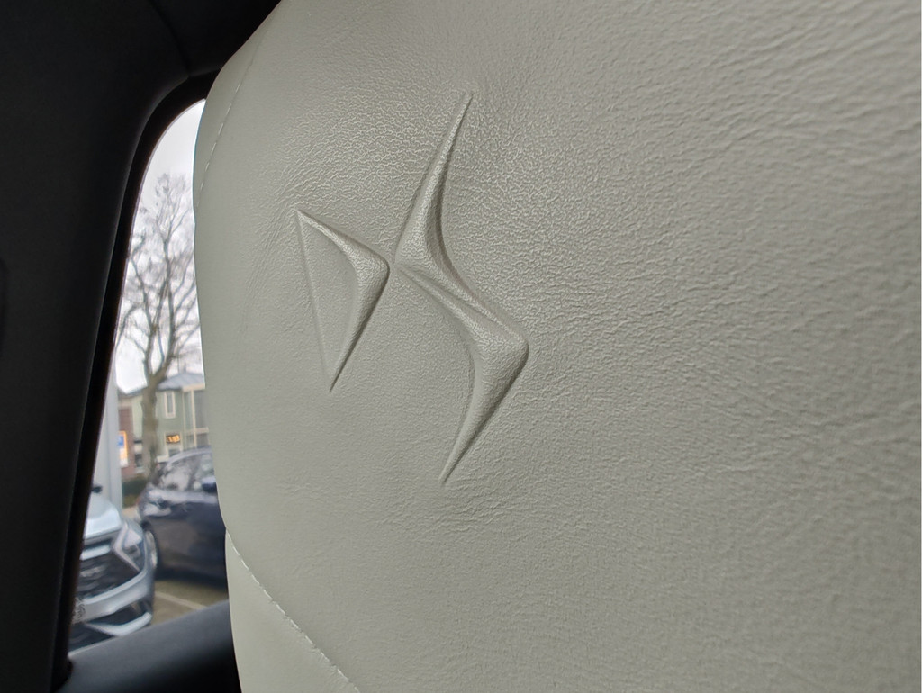 DS DS 7 (JZD16H) met abonnement