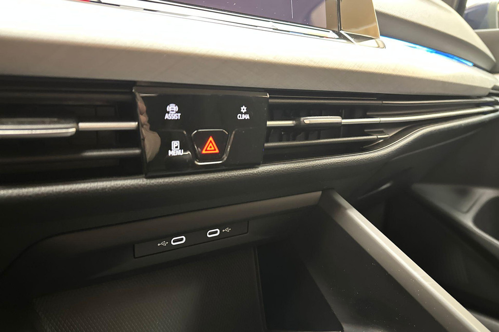 Volkswagen GOLF Variant (R226HH) met abonnement