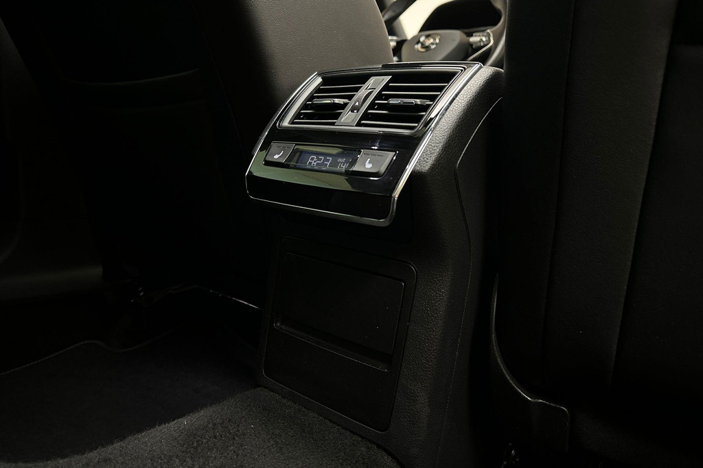 ŠKODA Superb (K775GS) met abonnement