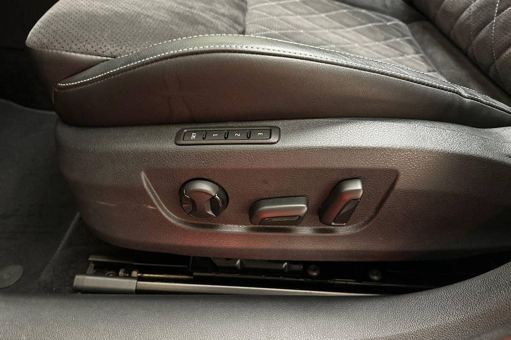 ŠKODA Superb (K775GS) met abonnement