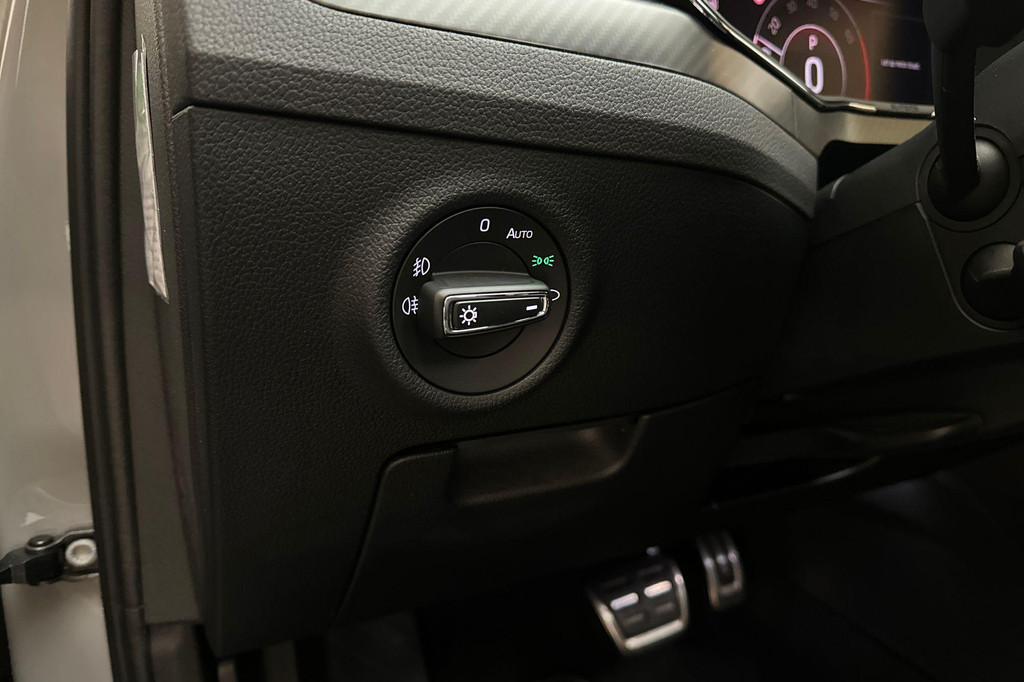 ŠKODA Superb (K775GS) met abonnement