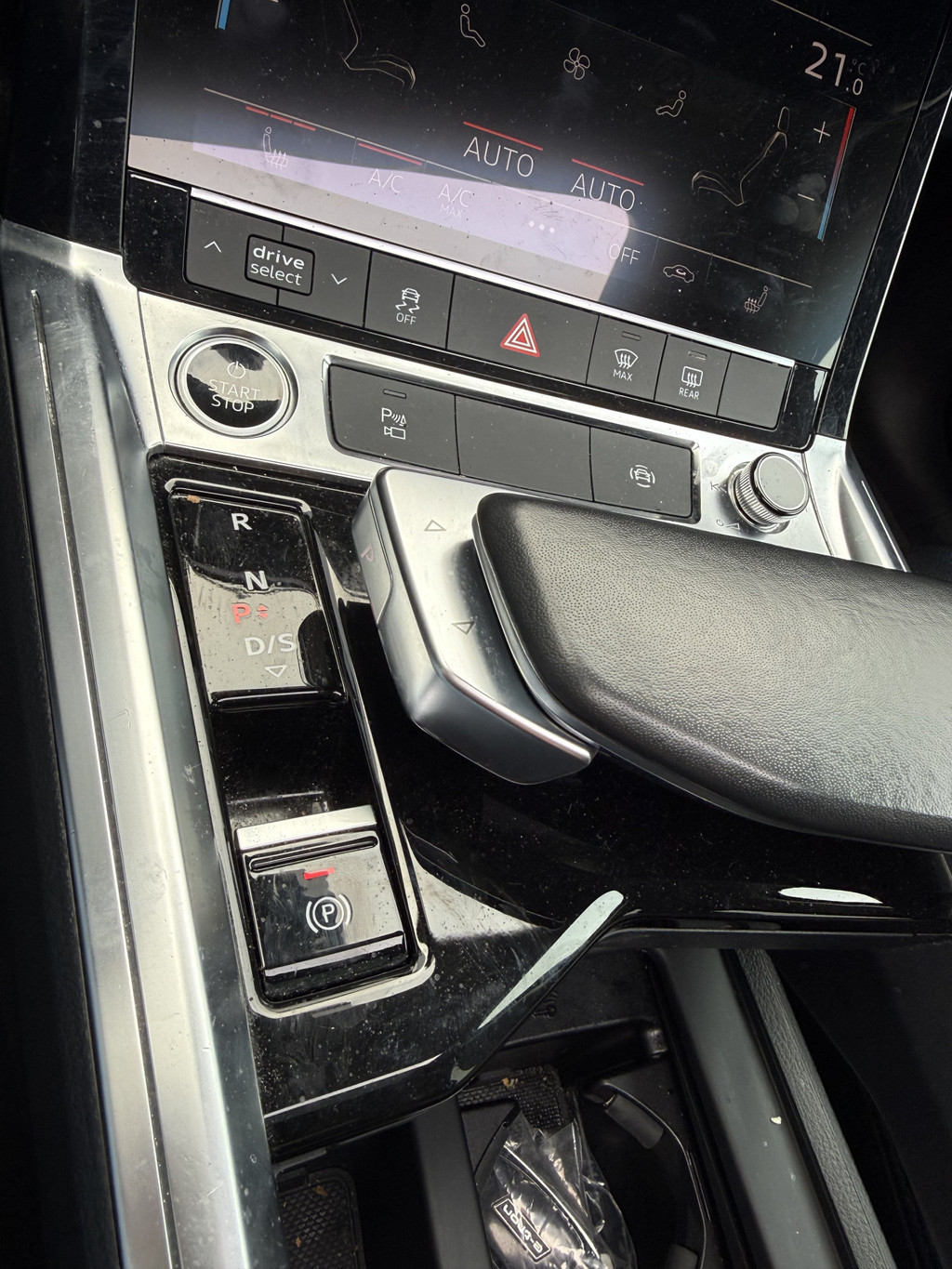 Audi e-tron (R458GN) met abonnement