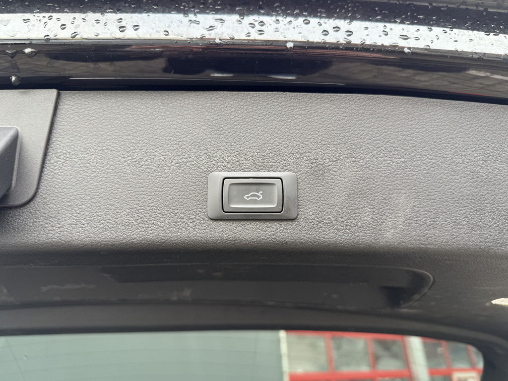 Audi e-tron (R458GN) met abonnement