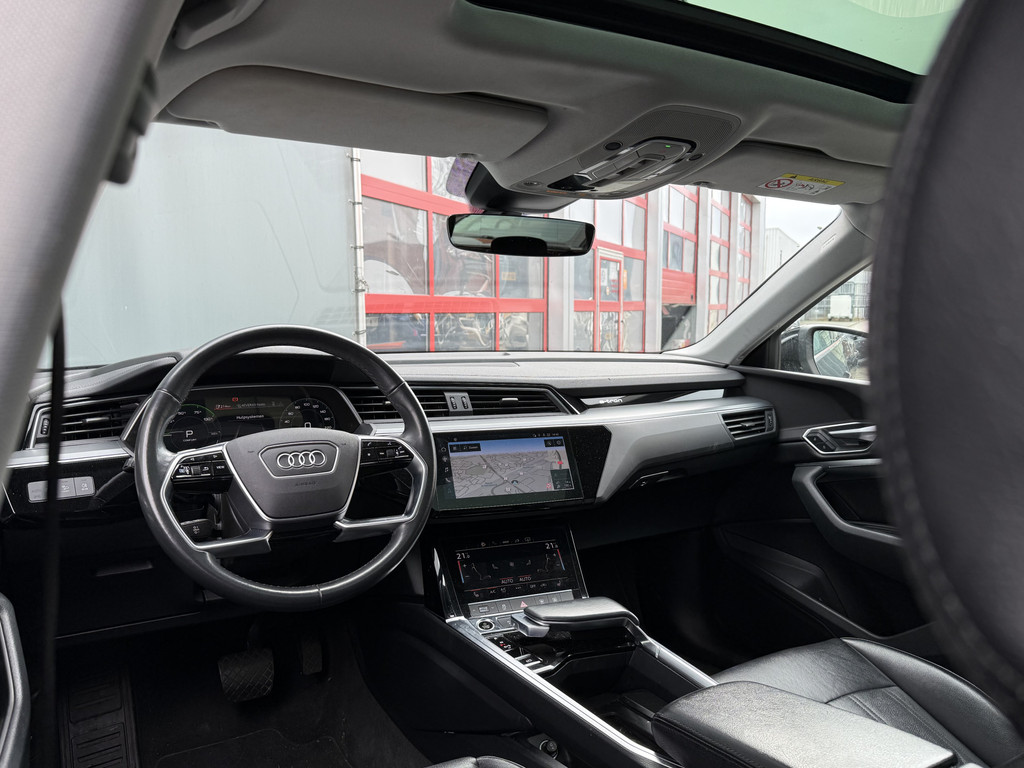 Audi e-tron (R458GN) met abonnement