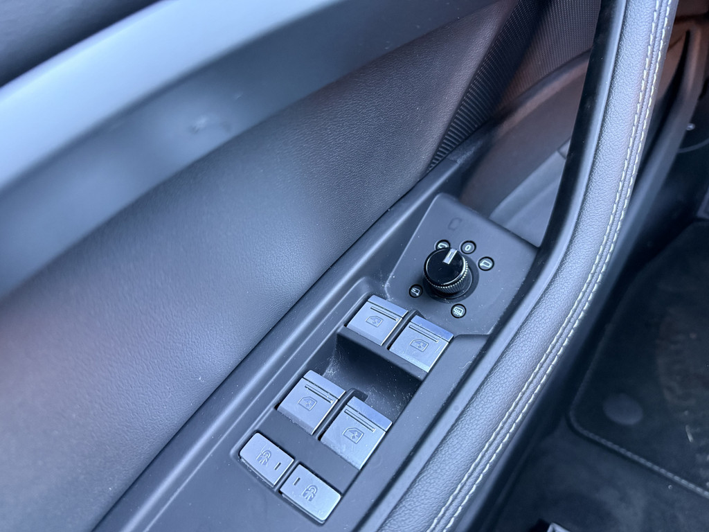 Audi e-tron (N231TD) met abonnement