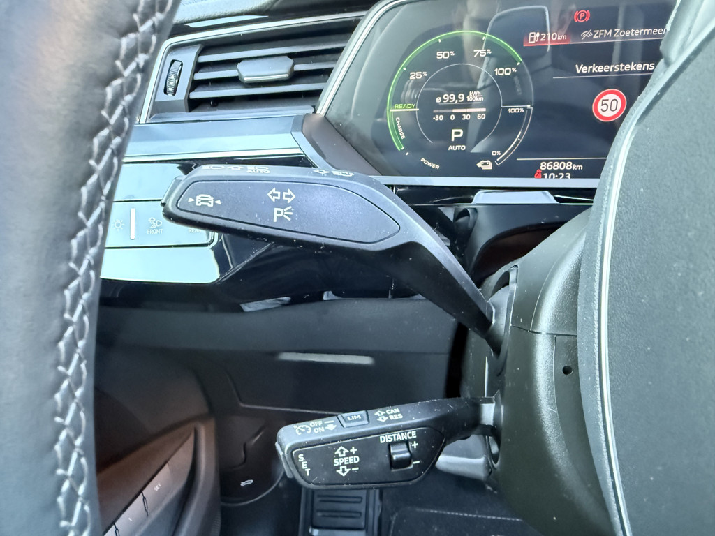 Audi e-tron (N231TD) met abonnement